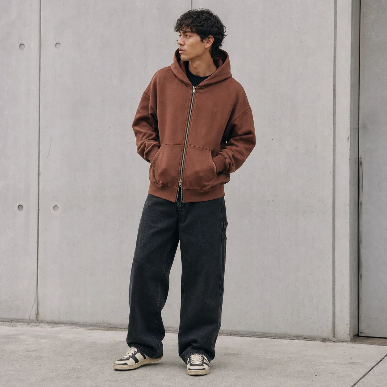 Heavyweight Vintage Zip Hoodie terracotta model
