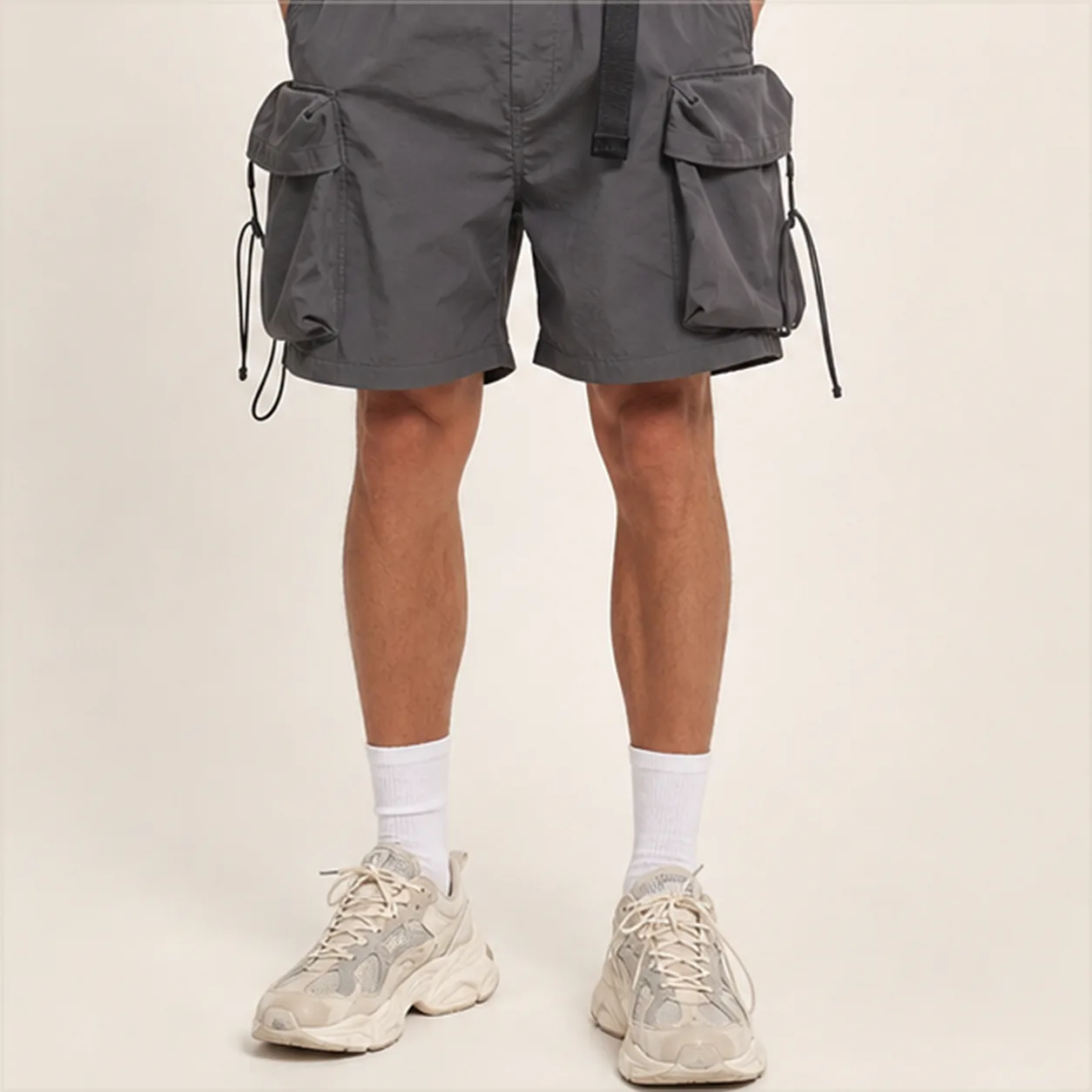 Tech Cargo Shorts detail bungee